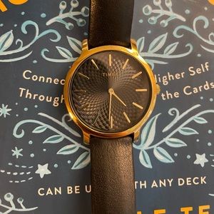 Womens Gold and Black watch with leather strap. Used - Excellent Condition